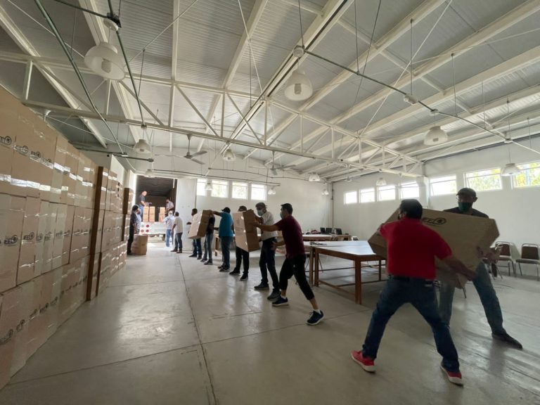 Recibe IEE de Aguascalientes urnas y material para la elección del 6 de junio