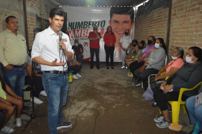 Candidato a la alcaldía de Pabellón de Arteaga recorrió comunidades