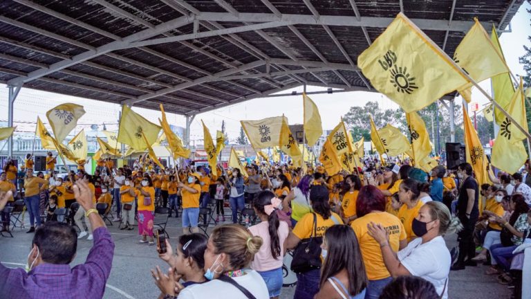 Candidatos del PRD en Pabellón de Arteaga reciben apoyo de mujeres