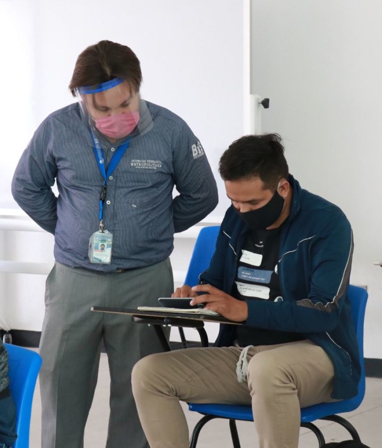 Publica IEA resultados de becas para estudiantes de educación básica, media y superior