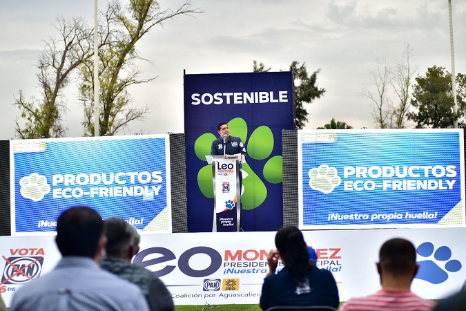 Leonardo Montañez da a conocer propuestas del eje Municipio Sostenible