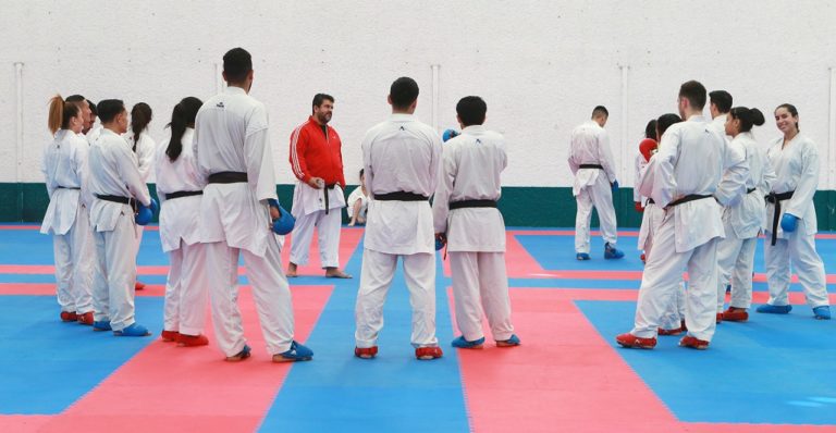 Deporte vs. burocracia: La selección varonil de karate, sin apoyo de la Conade