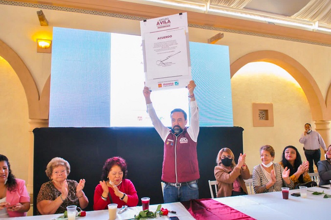 Serán mujeres el 70% del gabinete: Arturo Ávila