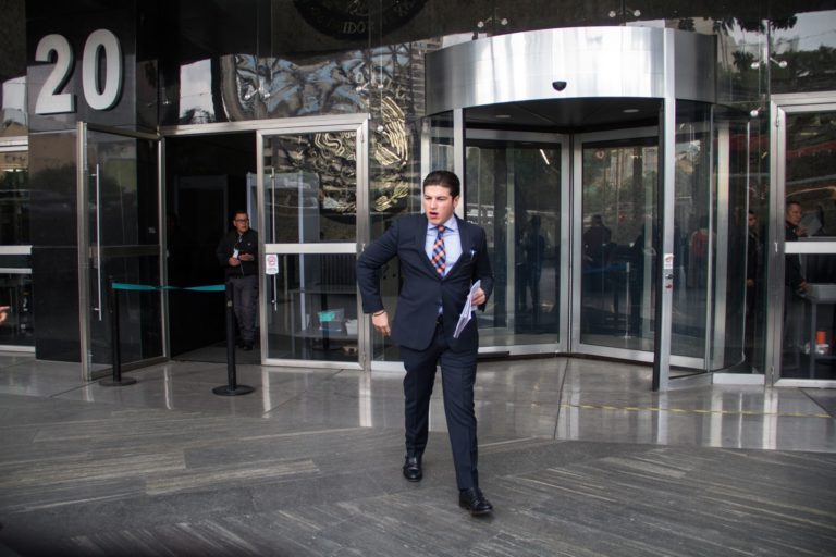 Samuel García afirma que la FEDE no lo investiga y el anuncio de la FGR fue “solo humo”