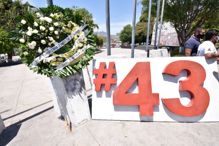 Verdad histórica del caso Ayotzinapa fue una simulación, lo confirma tercer informe del GIEI