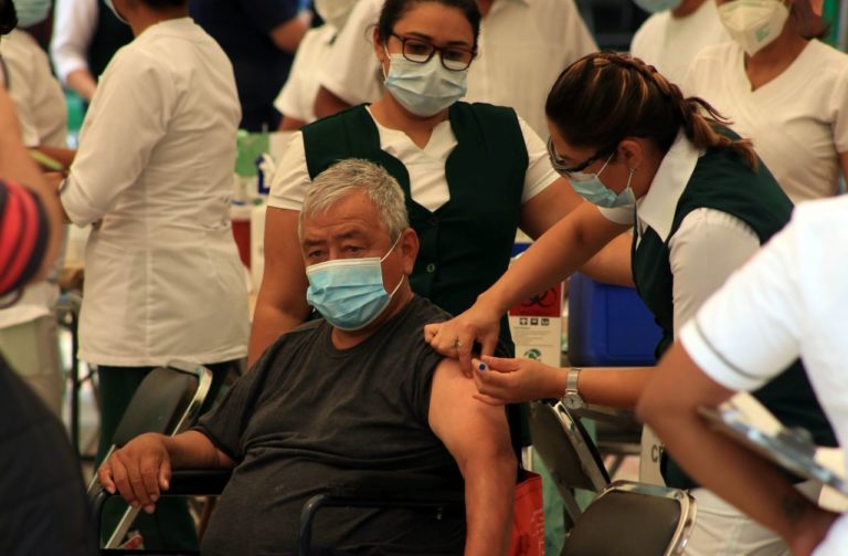 Esperan que próxima semana culmine aplicación de vacuna contra covid a personas de la tercera edad en Aguascalientes