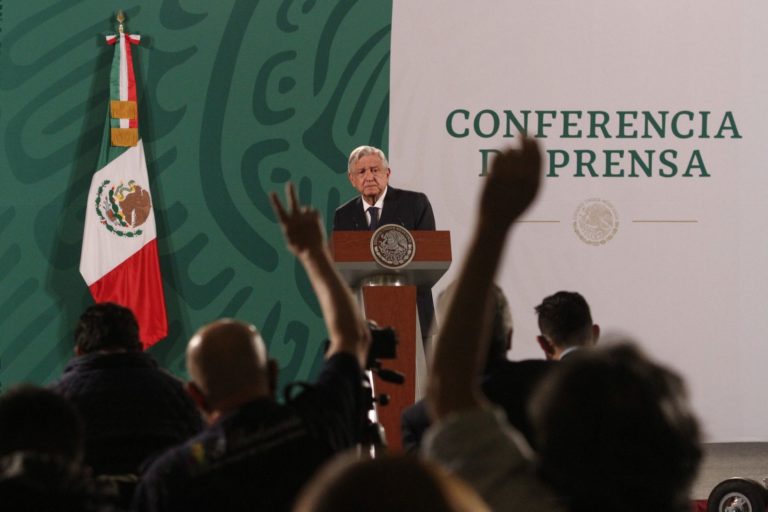 AMLO asegura que los ciudadanos le piden que se reelija en 2024