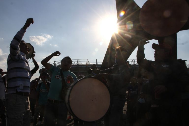 La reventa para el Cruz Azul vs Santos se salió de control, hasta 40,000 pesos por un boleto para la final en el Azteca