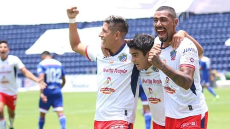 Club de Cuervos en la vida real, esta es la historia del Irapuato campeón en la Liga de Premier