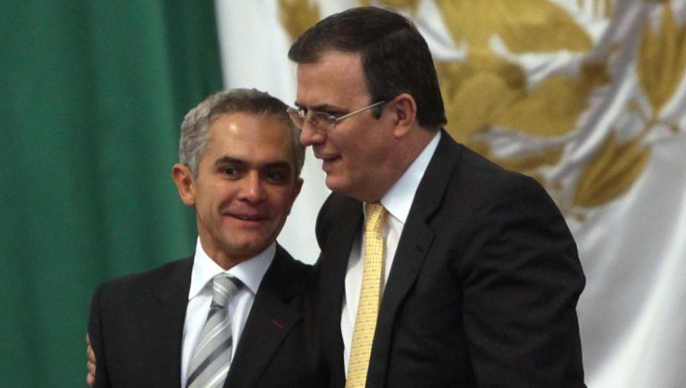 Comisión Permanente “exculpa” a Ebrard por colapso en L-12 y se lanza contra Mancera