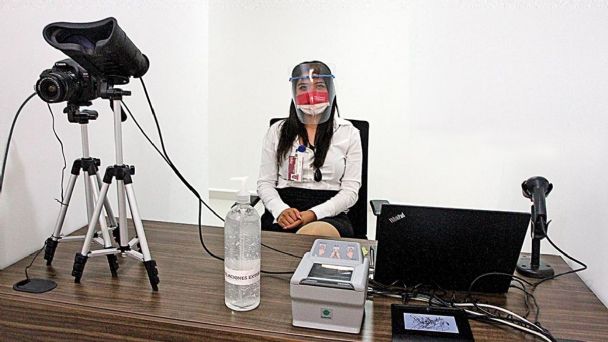 Nuevo contrato para pasaportes. Mucho dinero… e impugnaciones