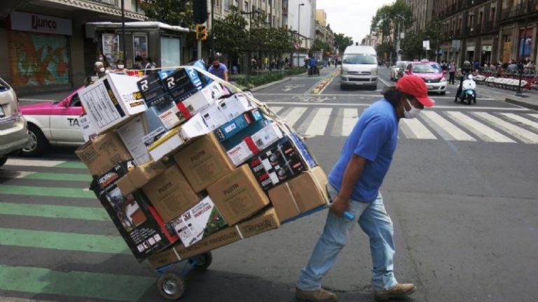 En abril, 12.7 millones de personas se incorporaron al mercado laboral: Inegi