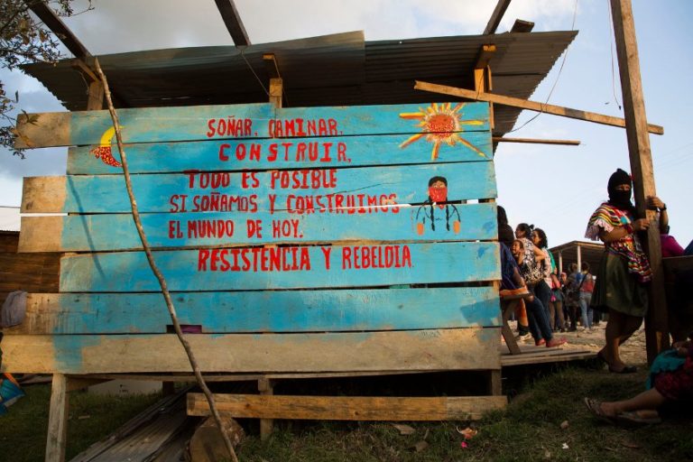 Liberan de manera condicional a 74 mujeres normalistas de Chiapas mientras que OSC repudian agresiones