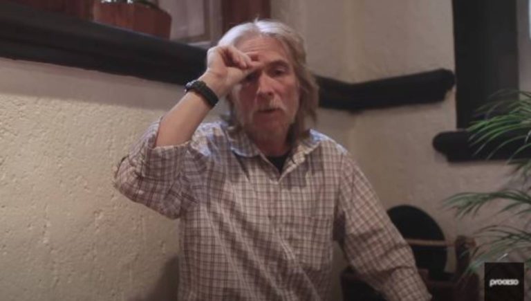 Detienen al hacktivista Commander X; exigen al gobierno mexicano gestionar su liberación