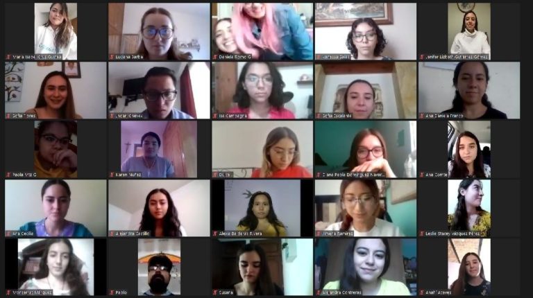 Centro de Ciencias Sociales y Humanidades de la UAA reconoció a estudiantes de excelencia