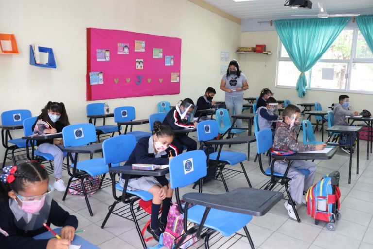 El regreso voluntario a las aulas es sólo para los alumnos, no para docentes