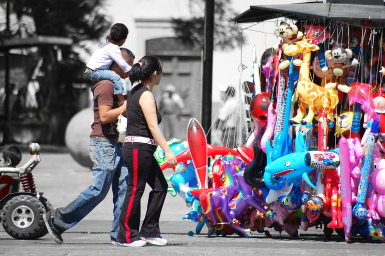 Buena expectativa despierta en comerciantes el Día del Padre en Aguascalientes