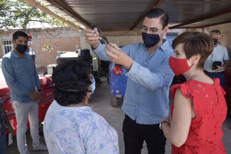 DIF Estatal ha entregado más de 350 aparatos auditivos