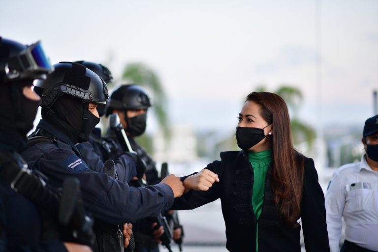 Teresa Jiménez pasó revista a policías que integran el destacamento Morelos