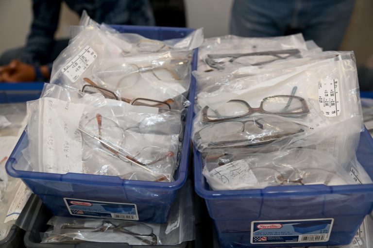 DIF Municipal en Aguascalientes ofrece servicios de optometría a personas de la tercera edad