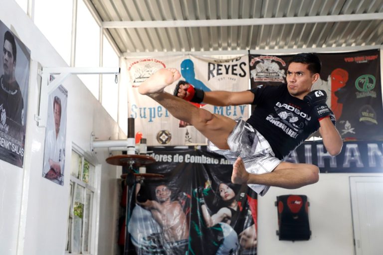 Te contamos la historia del médico del IMSS que obtuvo un título mundial de Artes Marciales Mixtas