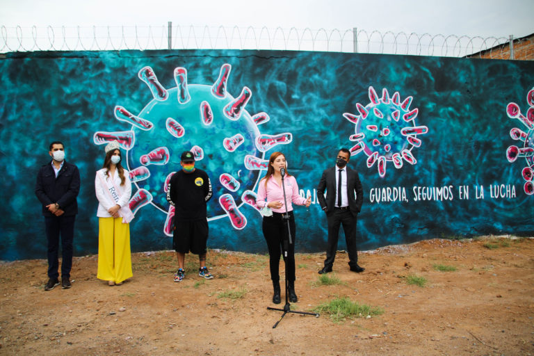 Con mural, IAJU homenajea al personal de salud