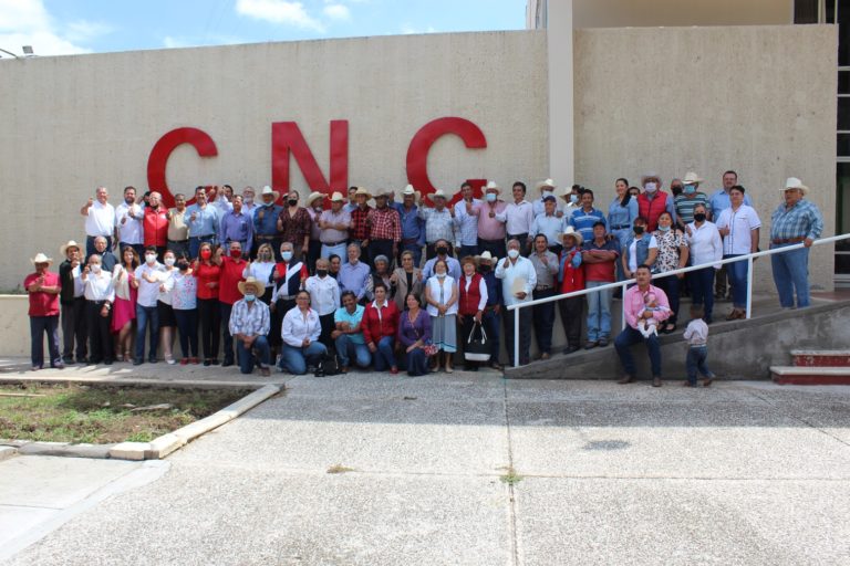 PRI realiza homenaje a Benigno Delgado Pérez