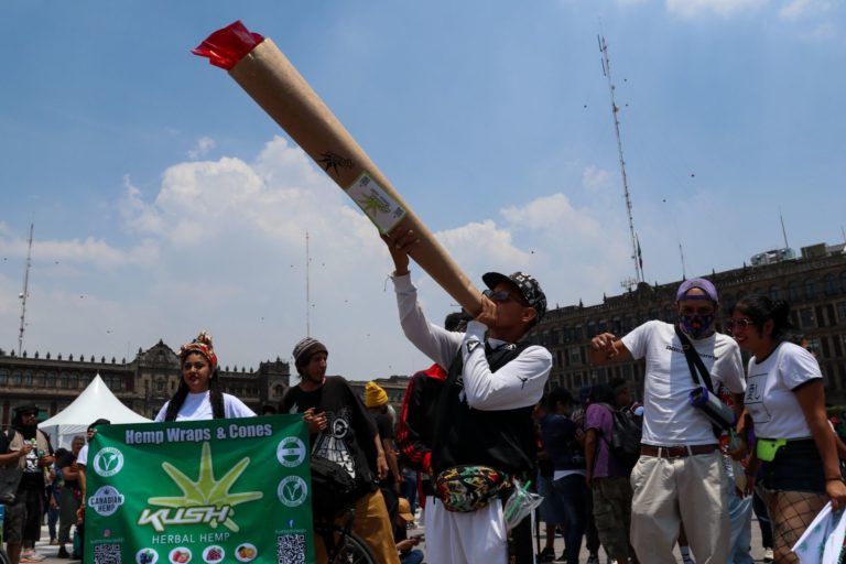 AMLO afirma que el gobierno respetará decisión de la Corte sobre uso lúdico de la mariguana