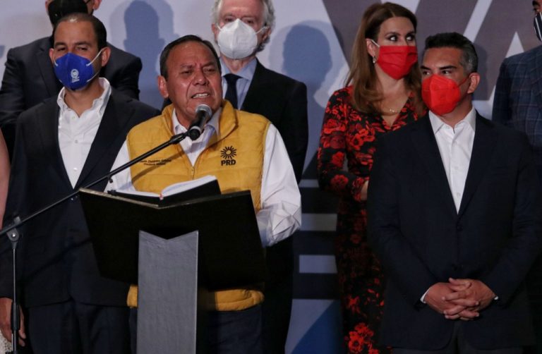 PRI, PAN y PRD celebran “triunfo” electoral y cierran filas para “frenar los caprichos presidenciales”