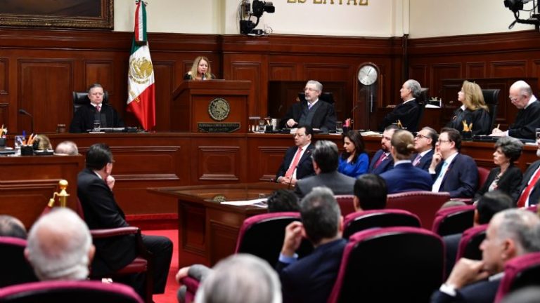 Corte declara infundada controversia del INE contra consulta popular sobre expresidentes