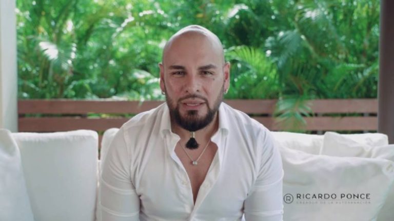 Desde que se le acusó de formar una secta sexual, Ricardo Ponce se jacta de tener más seguidores