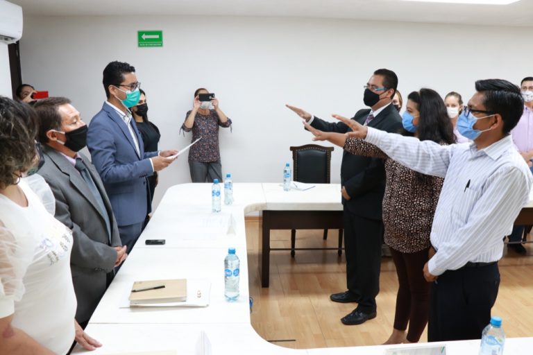 Rinde protesta Mesa Directiva de la Asociación Estatal de Padres de Familia