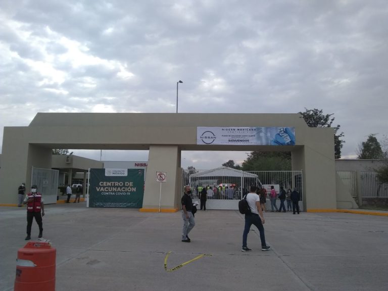 Así comenzó la vacunación contra COVID-19 para trabajadores de la industria automotriz y tecnología en Aguascalientes