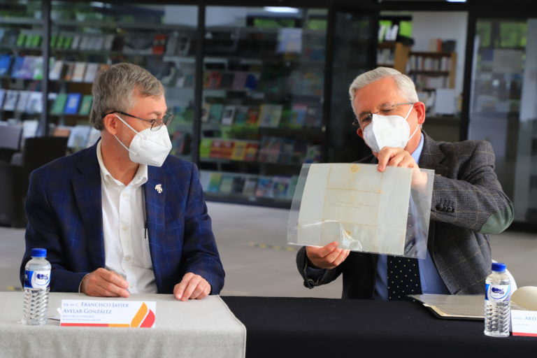 UAA recibió testamento y carta manuscrita de Melchor Ocampo