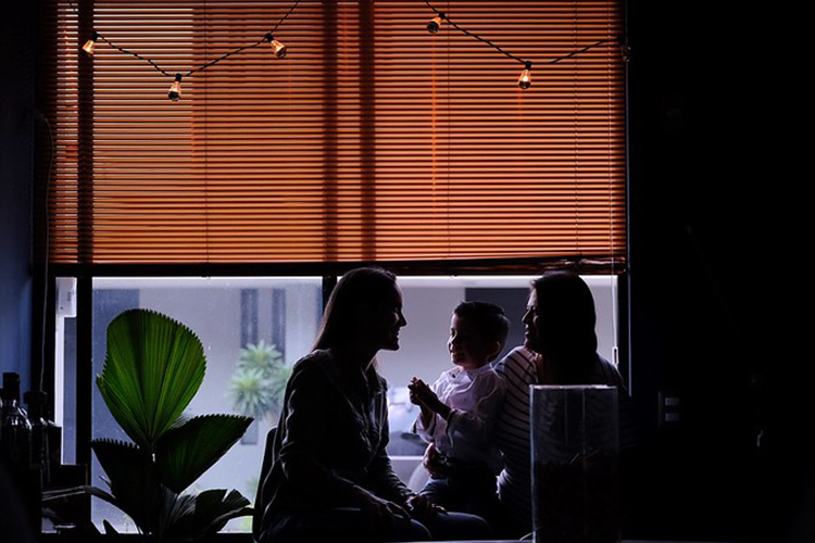 Una pareja de mujeres logra la primera adopción lesboparental en Jalisco