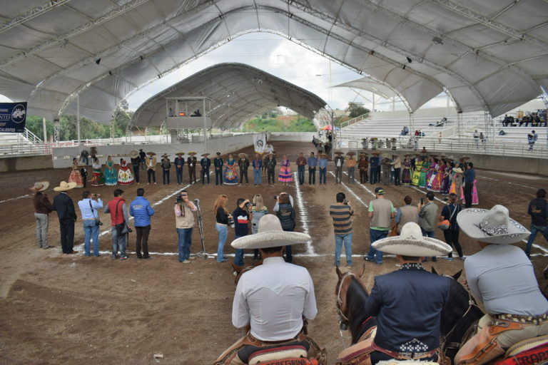 En Aguascalientes, sugieren que al Congreso Nacional Charro o al Festival de las Calaveras solamente asistan personas vacunadas