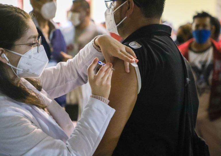 ¿Necesitas el certificado de vacunación por covid? Esto debes hacer