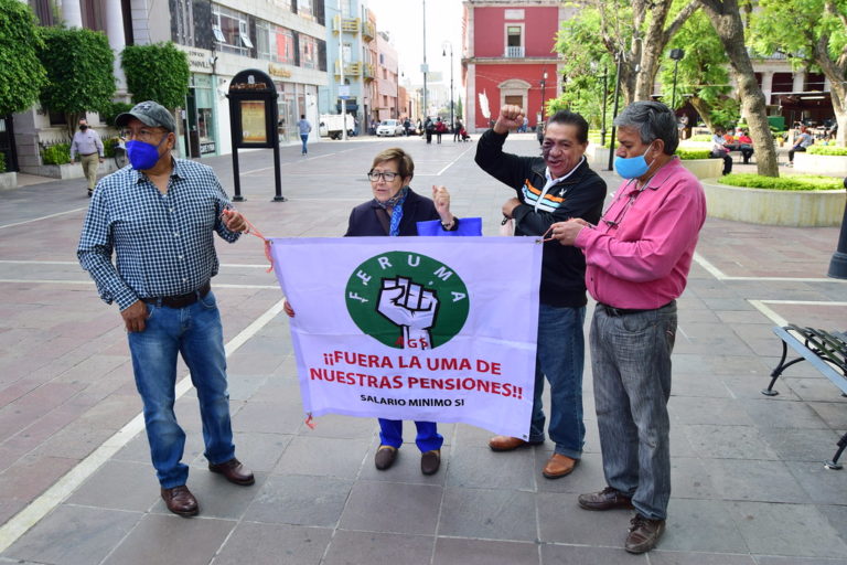 Jubilados del Issste están imposibilitados a presentar amparos para el cálculo de sus pensiones