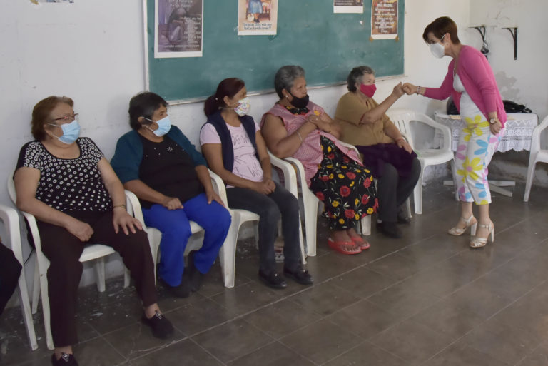 En Aguascalientes 45 Clubes de la Tercera Edad del DIF Estatal recibieron paquetes sanitizantes