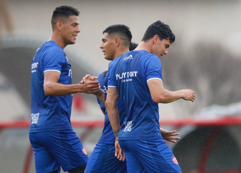 Necaxa golea a Mineros en partido de preparación
