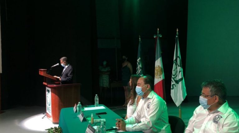 IMSS Aguascalientes reconoce a más de 200 trabajadores por sus años de servicio