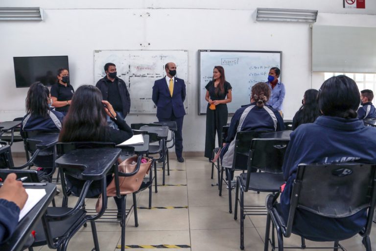 Fortalecerá Gobierno del Estado atención a menores que brinda la Casa del Adolescente