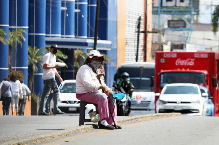 Necesario, aplicar estrategias que brinden alternativas laborales a las personas adultas mayores