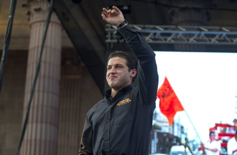 Congreso de NL acepta el regreso de Samuel García 