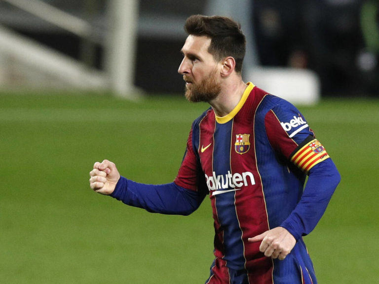 Por amor al Barcelona Messi acepta una rebaja del 50% en su salario