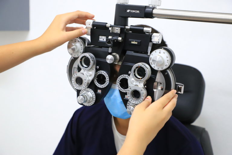 Clínica de Optometría de la UAA abre sus puertas con instalaciones renovadas