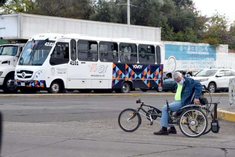 Observatorio de Movilidad pedirá al gobierno estatal camiones funcionales para personas con discapacidad