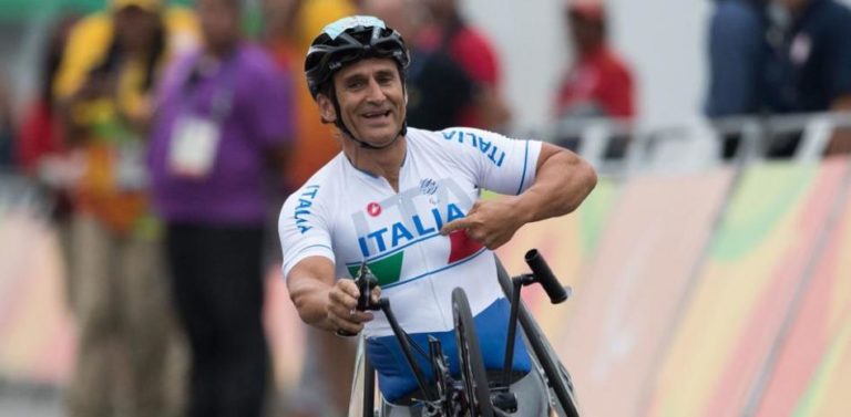 La increíble vida de Alejandro Zanardi, ex piloto y competidor de para ciclismo 