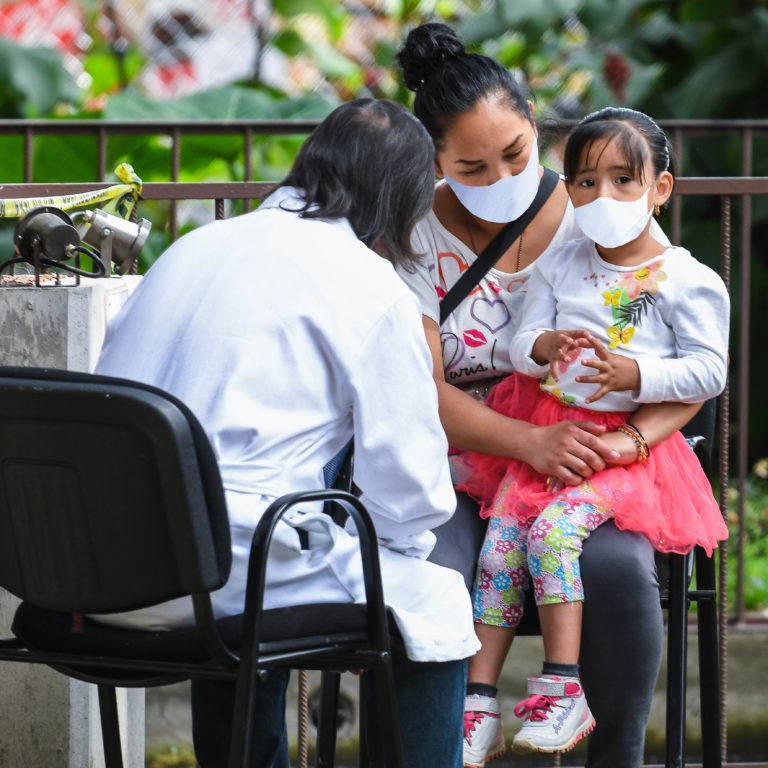 Trabajo social con especialistas fortalece el tejido en la comunidad: UNAM