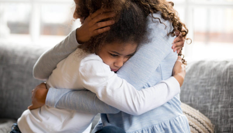 Vínculos seguros y afectuosos protegen a infantes y adolescentes frente al duelo: UNAM